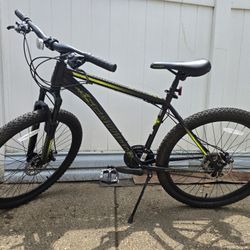 Schwinn Sidewinder Mountain Bike