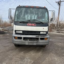 2002 GMC 7500