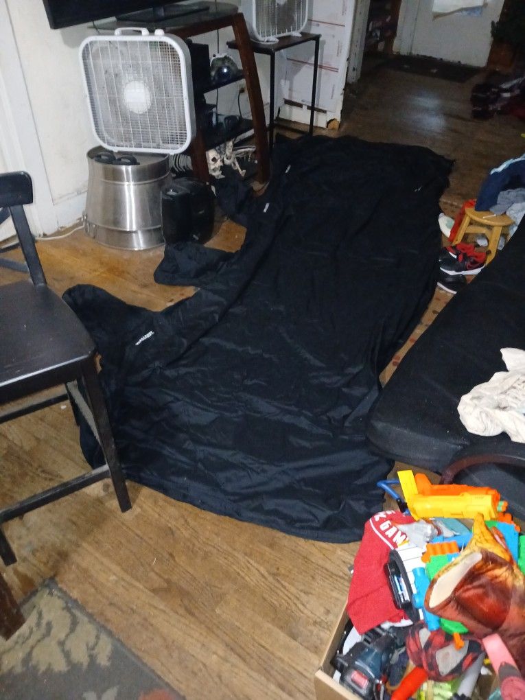 Wallrest 4 Count Sleeping Bag Connected