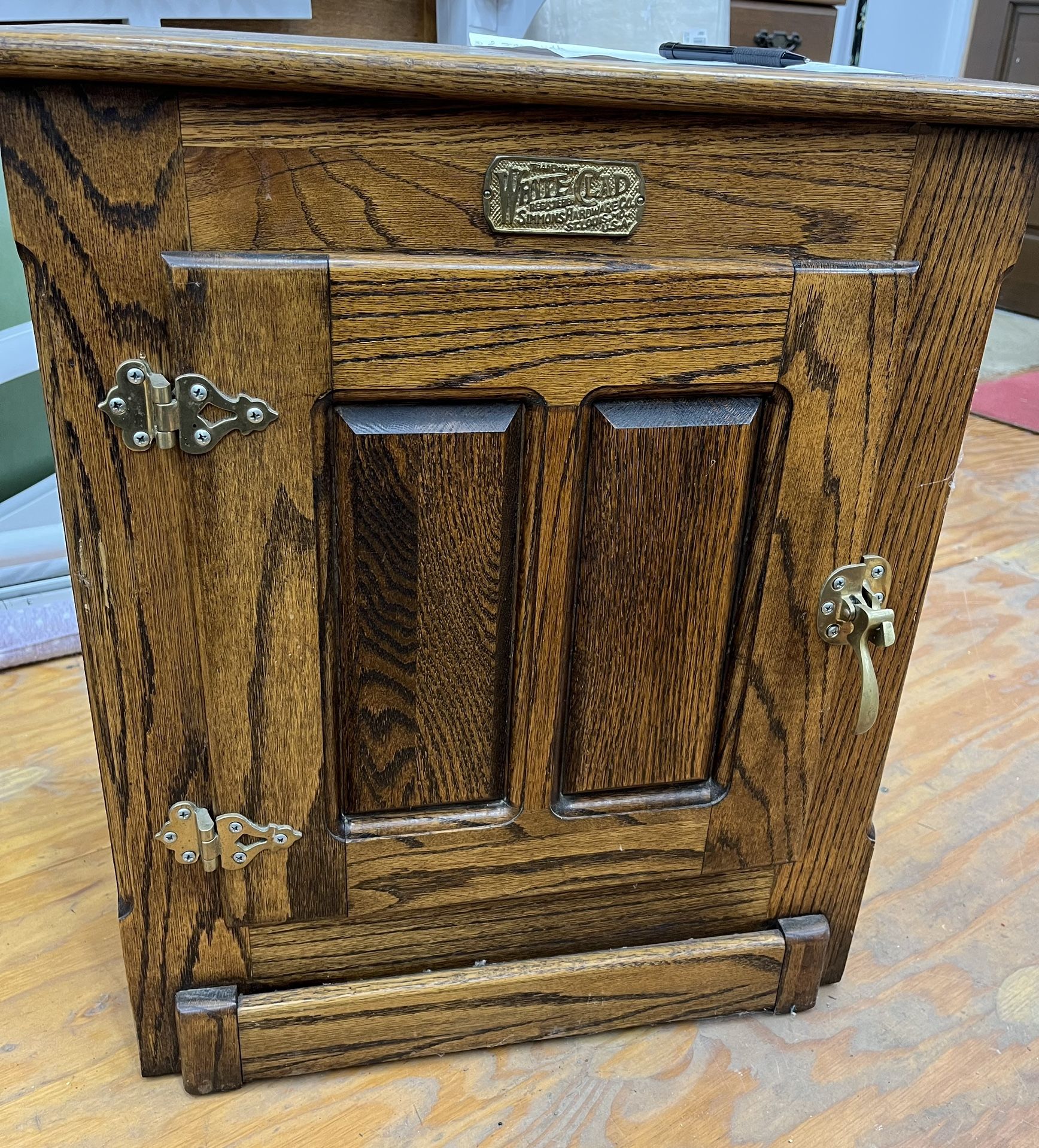 Oak Ice Box End Table