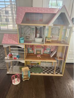 Kid Kraft wooden Doll House