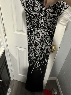 Halter Top, Silver And Black Dress With Train Like New War Once Size 8 Women’s