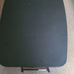 Used Dinner Table 