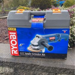 RYOBI 4.5” Angle Grinder Kit