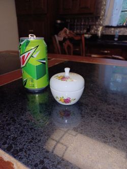 Decorative Bowl W Lid