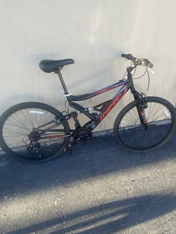 Hyper Mountain Bike 