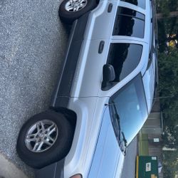 2004 Jeep Cherokee