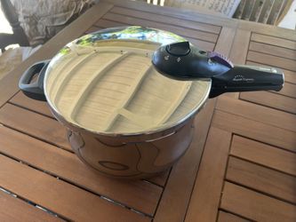 Pressure Cooker 8 Liters Stainless 