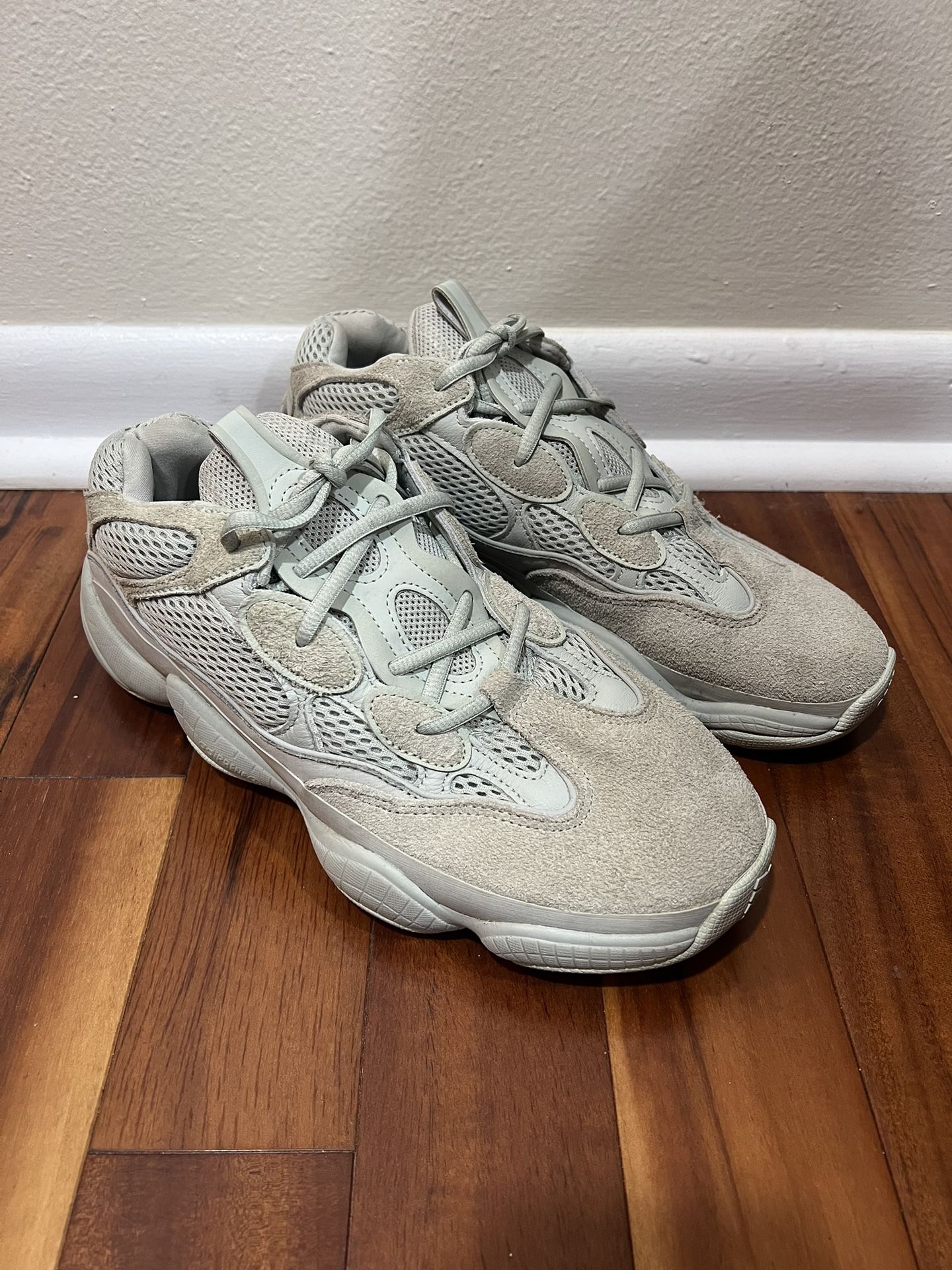 Otrain Yeezy 500 Adidas Bianche Nere Adidas Yeezy 500 Lace Up Sneakers  On  Sale Now With