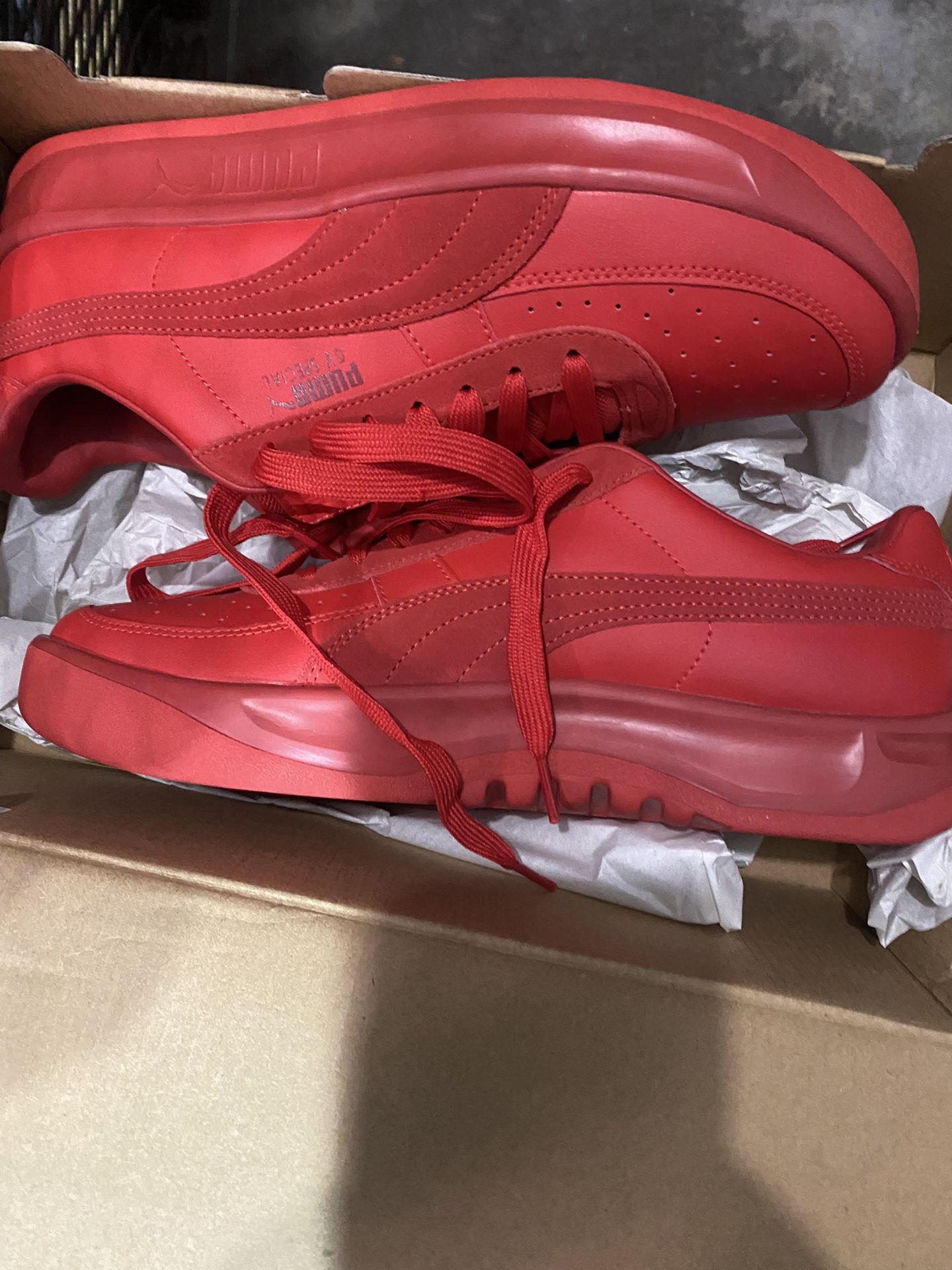 Pumas Size 10.5 Brand New