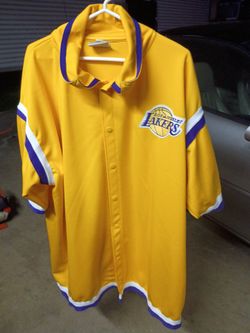 Mitchell and Ness Lakers warm up shirt size 4XL