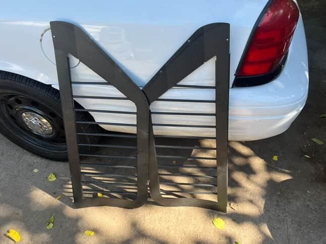 Setina Rear Window Bar For Ford Explorer