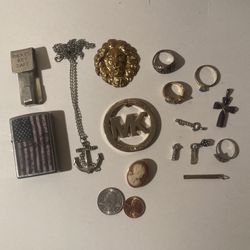 Grandpas Junk Drawer 14 Pieces Zippo And More