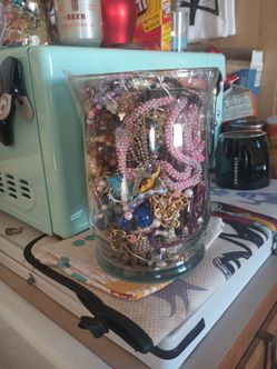 Craft and jewelry jar