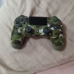 Camouflage PS4 Controller 