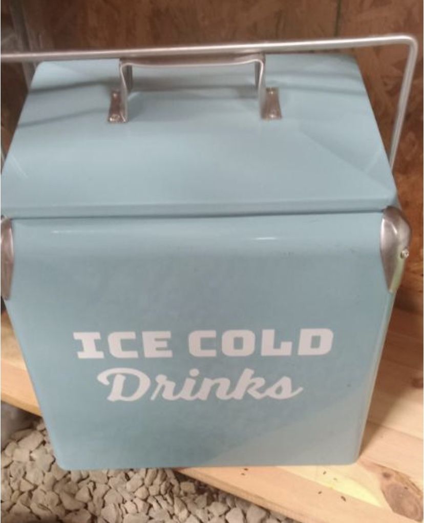 Red shed Cooler