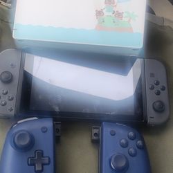 Nintendo Switch Docking Station And External Controllers