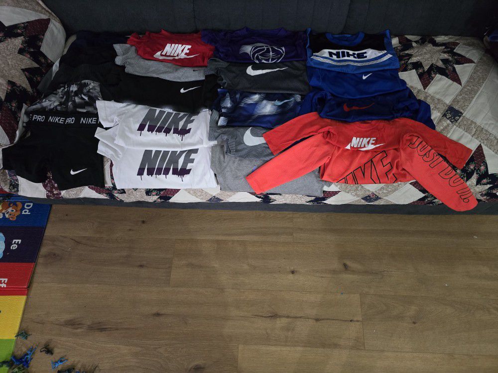 Boys Nike Clothing 