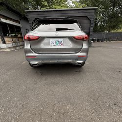 2021 Mercedes-Benz GLA 250