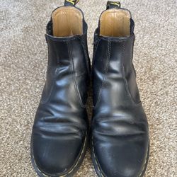 Doc Martens 2976 Chelsea Boots Women’s Size 12