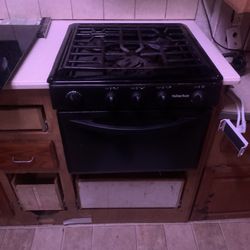 RV stove with oven