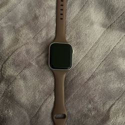 Apple Watch 40 mm Case Aluminum Model MYE82LL/A