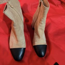 Beige Suede Ankle Boots w/ Black Cap Toe – Block Heel – Size 9.5