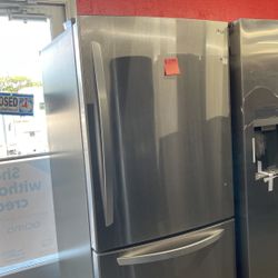 New Scratch And Dent LG 25.5 Cu Ft Bottom Mount Freezer Stainless Steel. 1 Year Warranty 