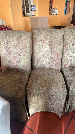 Lot of 7 dining chairs