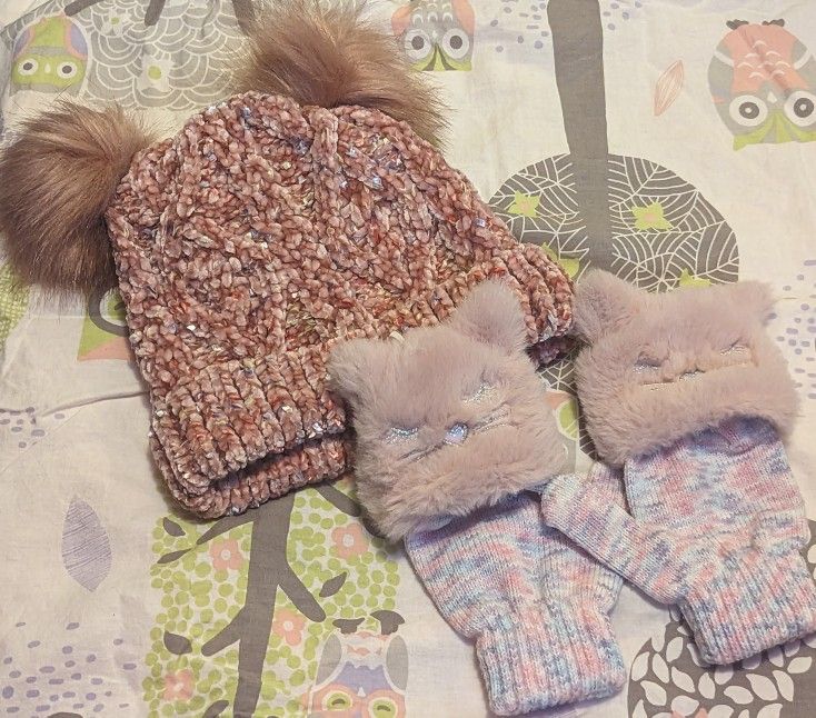 Hat And Cat Mittens