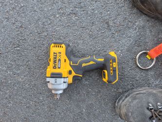 Dewalt 1/2in Impact (Hog ring anvil)