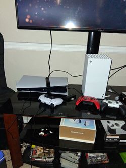 PS5 PRO AND XBOX SERIES X DIGITAL