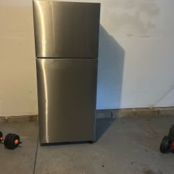 Refrigerator Excellent Condition 