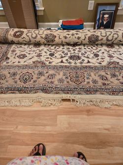 9 × 12" 100% wool rug