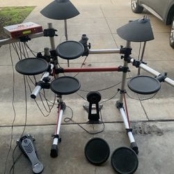 Yamaha Dtxpress 3 Electronic Drum Set