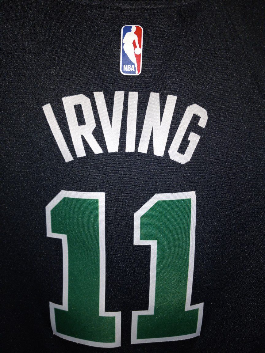 Nike Boston Celtics Kyrie Irving Icon Edition Swingman Jersey Youth L 14/16  for Sale in Brooklyn, NY - OfferUp