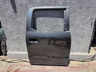 Right rear door f150 f250 f350 f-150 f-250 f-(contact info removed) 2016 2017 2018 2019 2020 2021 2022