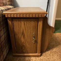 End Table With Magazine Rack