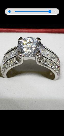 Gorgeous Engagement ring