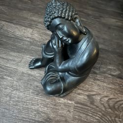 Resting Buddha Statue 
