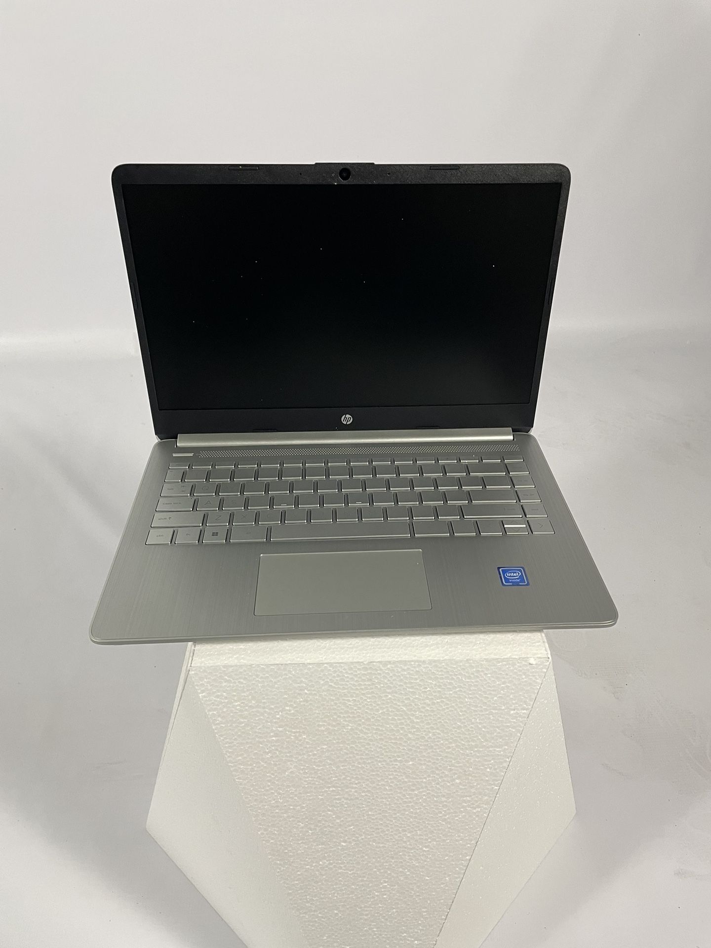 Brand New HP Laptop display picture 1