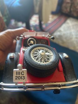 Vintage Mercedes-Benz Die-Cast Classic Car Model