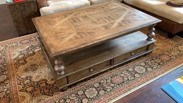 Coffee table. for Sale in Lexington, KY - OfferUp