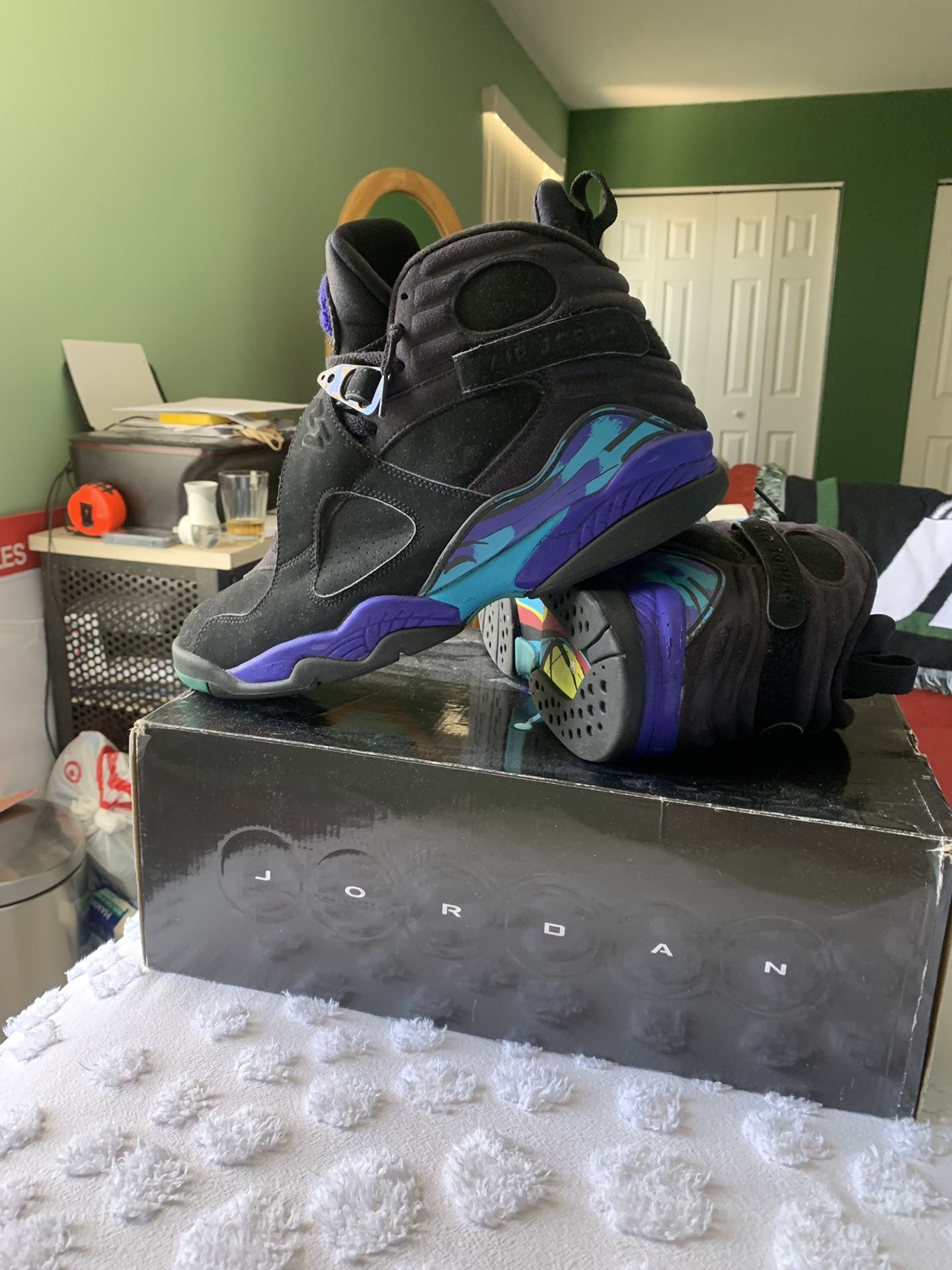 Air Jordan 8 Retro ( “Grape 8’s” Size 13)