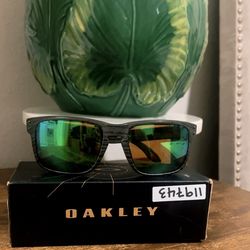 Oakley Sunglasses 😎