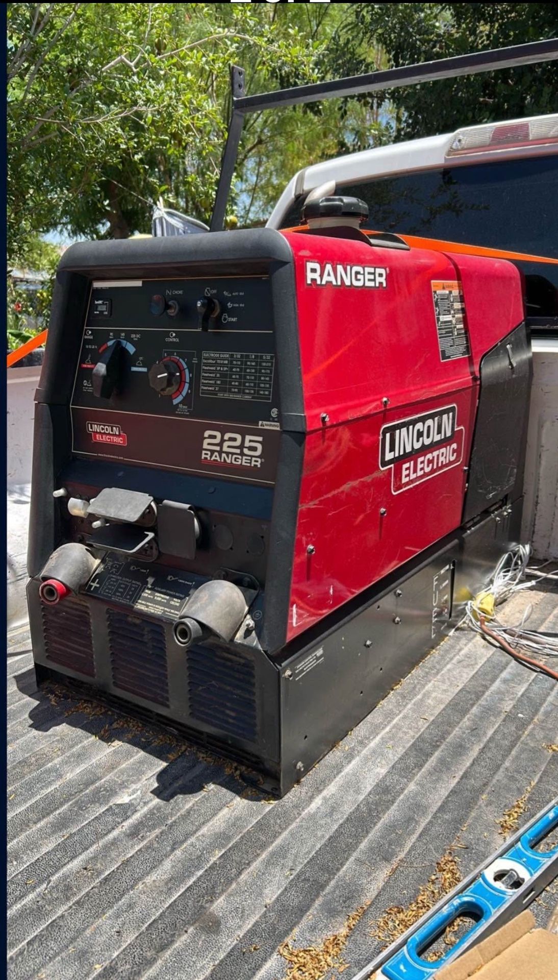 Lincoln Electric 225 Amp Ranger 225 Gas Engine Driven DC Multi-Process Welder, 10.5 kW Peak Generato