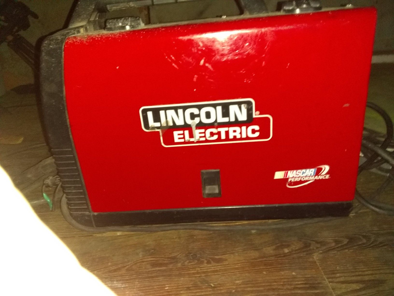Lincoln Electric 125 HD Weld Pak, Flux Cored Welder with Magnum 100L
