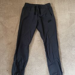 Nike Jogger Pants Men’s Medium 