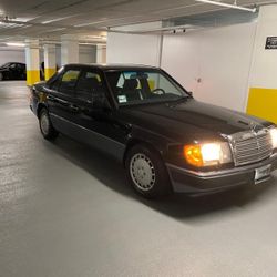 1992 Mercedes Benz 300e 