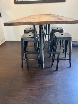 Industrial Bar Table with 4 Metal Stools